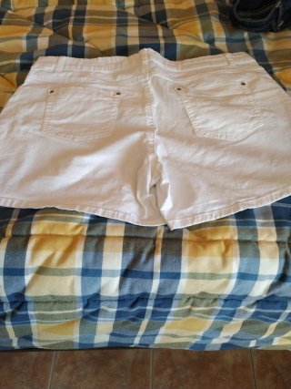 NEXTEN Pantalones Cortos Blancos