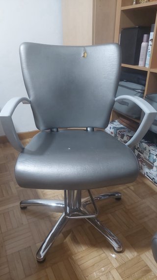 Silla de peluqueria y estetica profesional