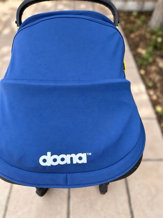 Doona+ Silla de coche y carrito azul