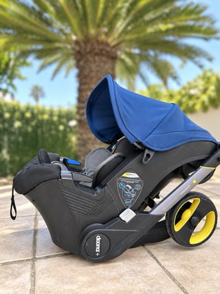 Doona+ Silla de coche y carrito azul