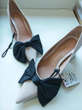 Zapatos Zara tacón medio lazo negro talla 37
