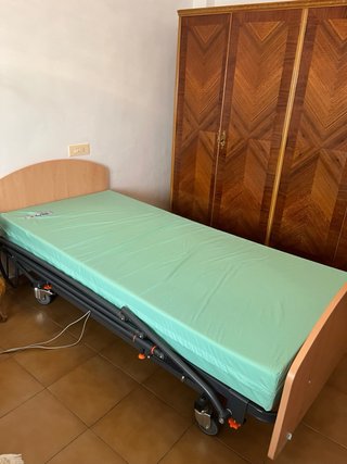 Cama articulada eléctrica