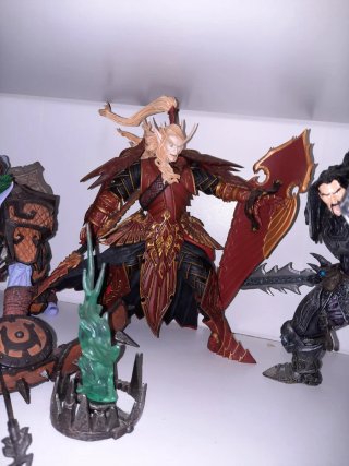 Figura World of Warcraft Elfo paladin
