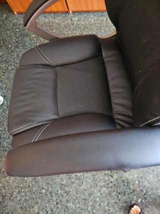 Sillón de escritorio negro