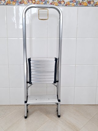 Escalera 2 peldaños aluminio