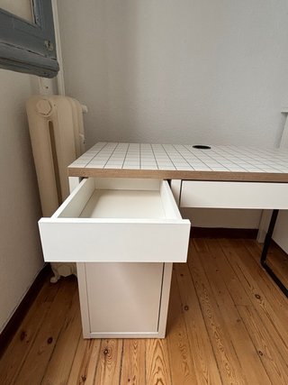 Escritorio Blanco Ikea con Cajón y Baldas
