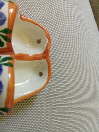 Zoccoli souvenir in ceramica decorati a mano
