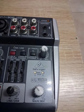 Mesa de Mezclas Behringer Xenyx 302USB
