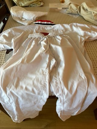 Kimono Mugendo 150cm (casaca, pantalón y cinturón)