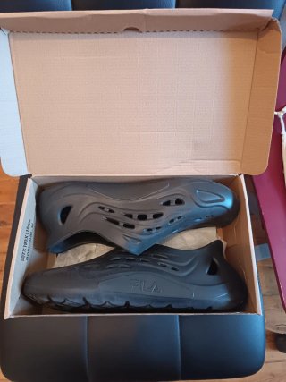 Zapatillas de agua Fila negras