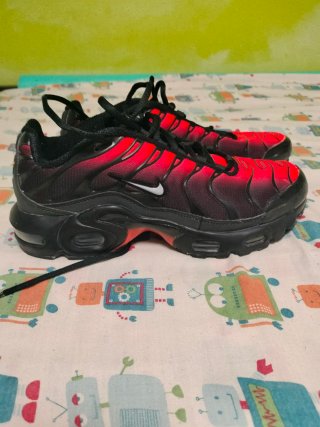 Originales Nike Air Max Plus TN Negras Rojas