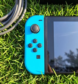 ¡IMPECABLE!Nintendo SwitchV2 Azul/Rojo+Accesorios