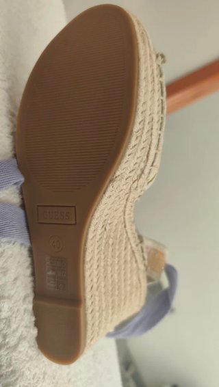 Sandalias cuña bordadas multicolor