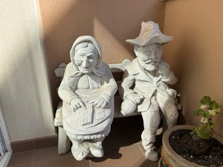 Conjunto Estatuas Abuelos Piedra