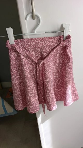 Falda rosa floral talla 11-12 años