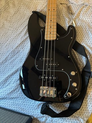 Pack Bajo Squier Affinity + Amplificador Fender