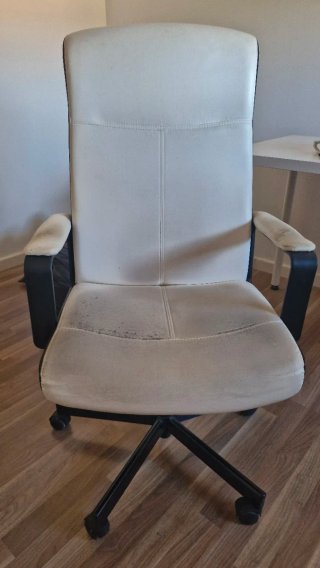 Silla de escritorio blanca