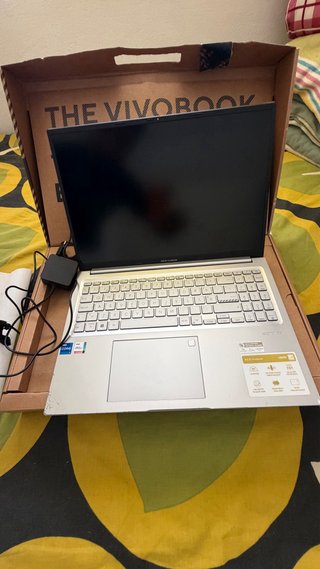 ASUS Vivobook 16 | PC Portátil Intel i7 | 16GB RAM