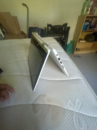 Lenovo Yoga Portátil con Cargador se vuelve tablet