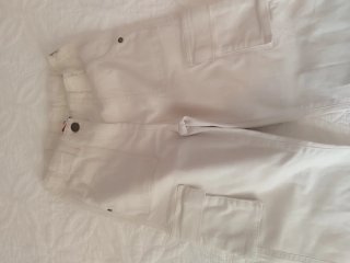 Pantalón blanco niña. 8 años