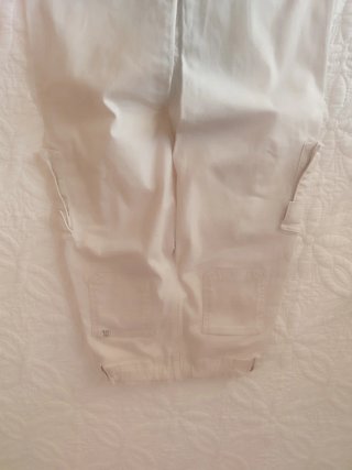 Pantalón blanco niña. 8 años