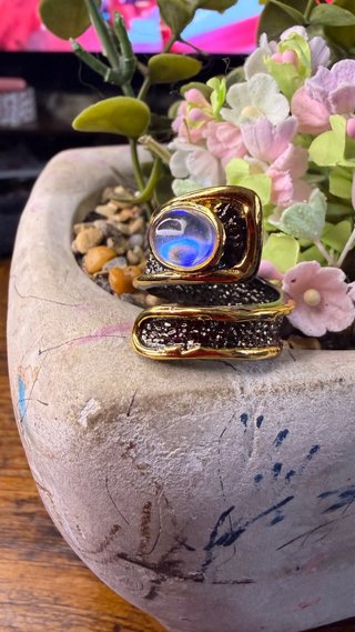 Anillo Oro Negro Piedra Luna Natural