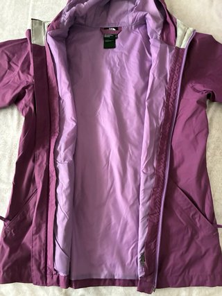 Chubasquero Morado The North Face