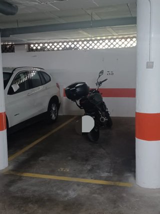 Alquilo plaza de garaje para coche pequeño o motos