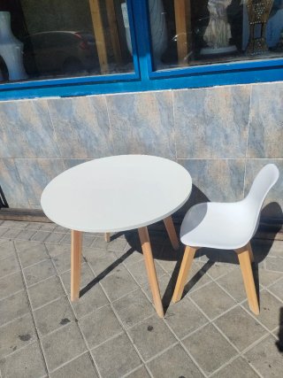 Mesa infantil redonda IKEA 640513971