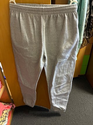 Pantalón de chándal gris