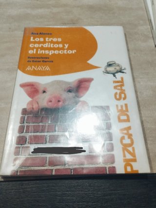 Los tres cerditos y el inspector