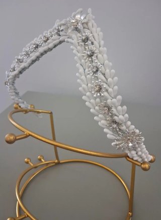 Tiara Tocado Novia Blanco y Dorado
