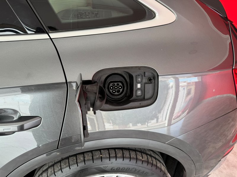 Audi Q5 2022, foto 5