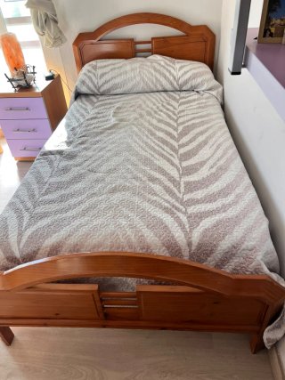 Cama completa  de 180x105 con colchón incluida