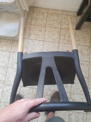 Silla comedor Wishbone negra y madera