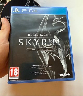 Skyrim Special Edition PS4 + Steelbook + BSO