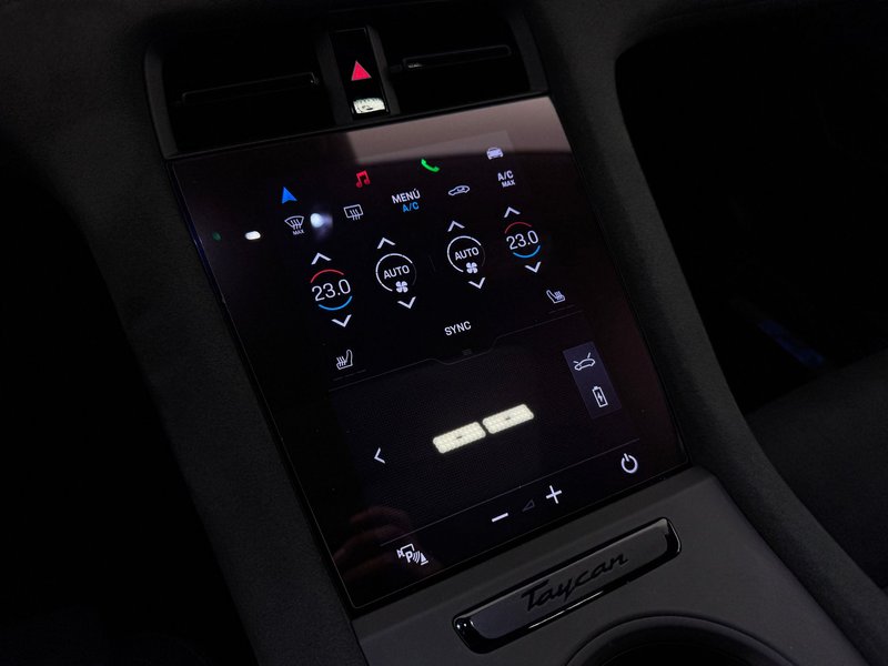 Porsche Taycan 2022, foto 26