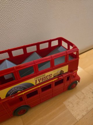 Autobús Rojo Cars