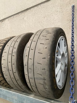Neumáticos Pirelli RK7 16 pulgadas