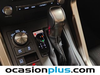 Lexus NX 300h Business Navigation 2WD 145 kW (197 CV)