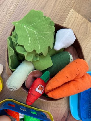 Cocinita DUKTIG IKEA + comida vajilla y accesorios