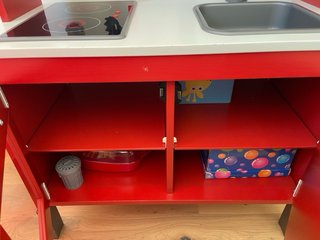 Cocinita DUKTIG IKEA + comida vajilla y accesorios