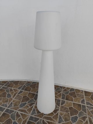 Figura decorativa moderna exterior/interior.