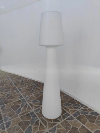 Figura decorativa moderna exterior/interior.