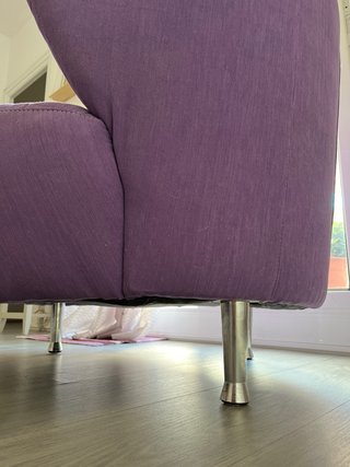 Butaca morada de tela