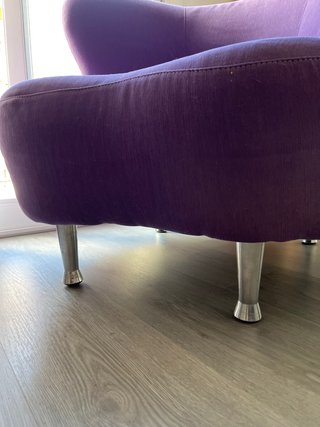 Butaca morada de tela