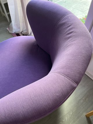 Butaca morada de tela