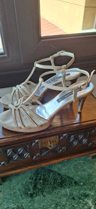 Sandalias Vizzano Tacón Alto Brillantes