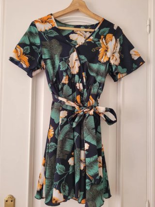 Vestido floral manga corta