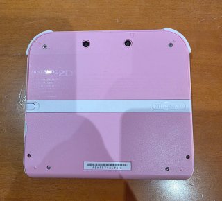 Nintendo 2DS Rosa / Blanca con Cargdor
